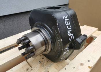 Zwrotnica prawy przód JLG 732 {Spicer}