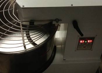Sprzedam mieszarke spiralna 50l