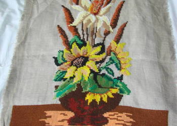 Wazon z kwiatami - haft krzyżykowy