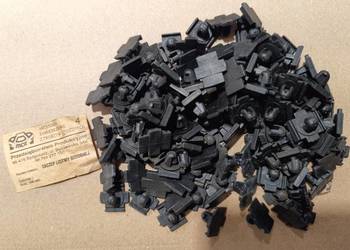 Spinki listwy ozdobne fiat 125p spinki do tapicerski fiat 125p