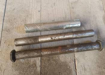 Junak m10/m07/oś wahacza / stworzeń / wahacz /