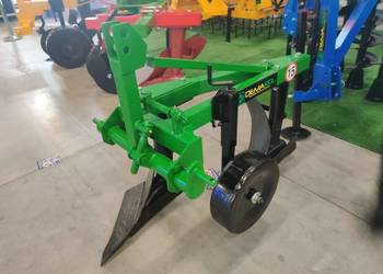 Pług 2-skibowy KUBOT DEMAROL do małych ciągników