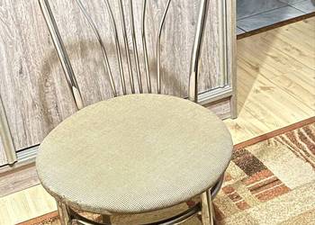 Sprzedam 2 krzesła.