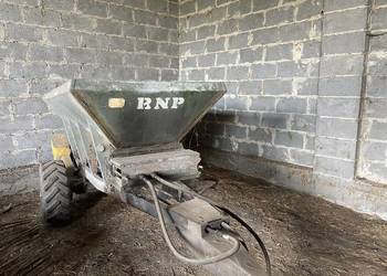 Rozsiewacz nawozów RNP stan dobry 100% sprawny