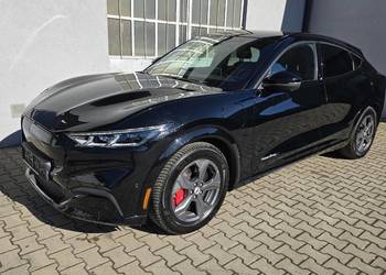 Ford Mustang Mach-E AWD PREMIUM