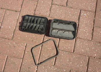 Kratka wentylacyjna Renault Dacia Nissan  7700838358