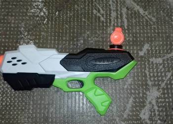 Pistolet na wodę zabawkowy