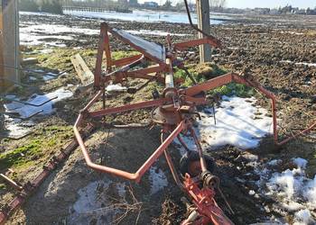 Rzewracarko zgrabiarka Kuhn GR24 części