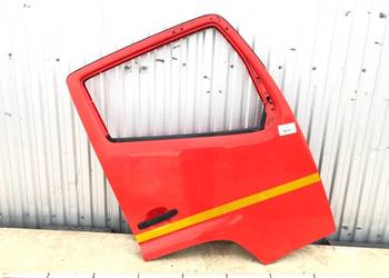 DRZWI PRAWY PRZÓD RENAULT TRUCKS D Hatchback CZERWONY