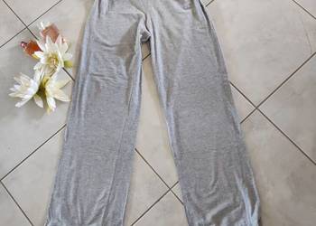 wysokie spodnie sportowe dresowe z zakładanym pasem wysoki stan slim fit sz