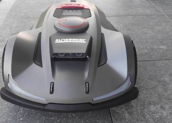 Kosiarka automatyczna Sunseeker X7 RTK z AWD do 3000m2