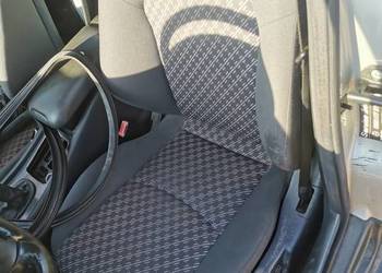Wnętrze Mercedes C klasa W203 fotele kanapa boczki roleta