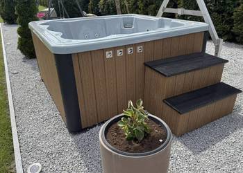 Balia ogrodowa Wanna SPA SEI KOMFORD 210x210x100cm pompa ciepła 37dysz 6 os