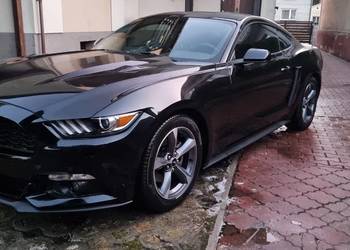 Sprzedam Forda Mustanga 3.7 z 2015 roku