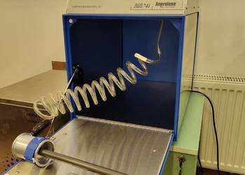 Sterylizator gazowy nastołowy z neutralizatorem, laboratorium