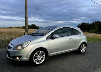 Opel Corsa 1.4 16V Cosmo Klimatronic Grzane fotele i kierownica Praktronic