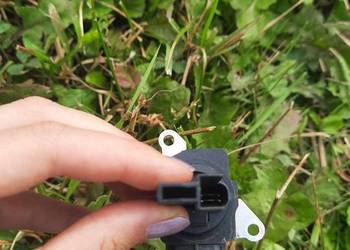 czujnik przepływu powietrza subaru outback 2017