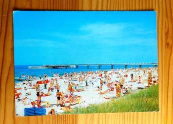 WIDOK NA PLAŻĘ W KOŁOBRZEGU NAD MORZEM BAŁTYCKIM