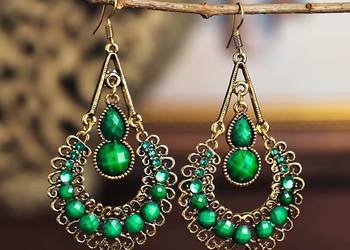 Eleganckie długie kolczyki okrągłe złoty zielony kolor kamienie retro boho