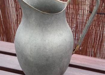 Stary aluminiowy dzbanek karafka retro vintage