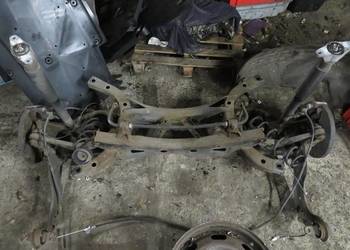 BELKA ZAWIESZENIA OŚ TYŁ MAZDA 3 BM SEDAN 13-