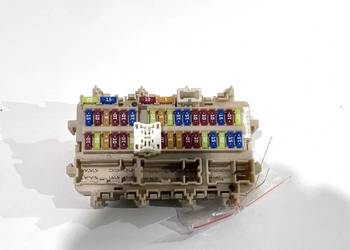 SKRZYNKA BEZPIECZNIKÓW NISSAN QASHQAI J11 4EB0A Crossover 1.2 115KM