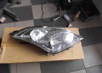 prawy oryginalny  reflektor suzuki swift mk7- po 2010 roku