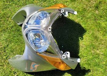 CZASZA PRZOD REFLEKTOR LAMPA MIGACZ KIERUNKOWSKAZ SUZUKI BURGMAN 250,400