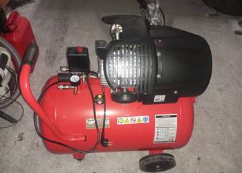 Kompresor olejowy 100l widlasty