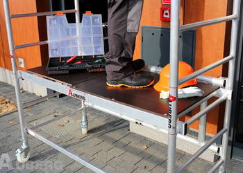 Rusztowanie przejezdne aluminiowe ALUBERG 770-900 ze stabilizatorem