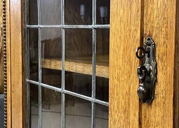 Klasyczna witryna dębowa, poł. XX w.