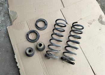 FORD MONDEO MK1 MK2 KOMBI SPRĘŻYNA SPRĘŻYNY TYŁ TYLNEJ BELKI ODBOJE