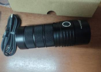 Bardzo mocna latarka 8000 lumenów sofirn sp36 pro zestaw z oryginalnymi Aku