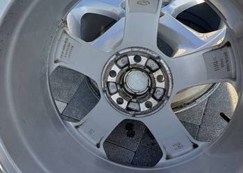 Sprzedam felgi aluminiowe Ford Mondeo MK4 i volvi