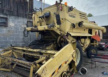 Kombajn Zbożowy New Holland M140