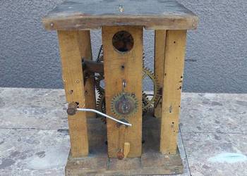 M204 Mechanizm starego zegara szwarcwald drewniany