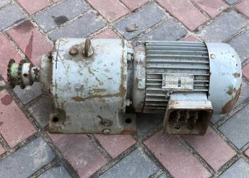 Motoreduktor 0,35 / 1,3 KW   41 / 164 obr/min