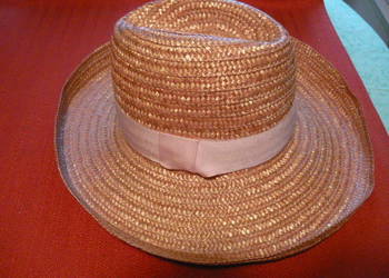 kapelusz słomkowy