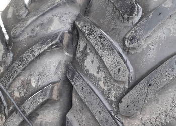 OPONY 2 x 540/65 R 30 i 2 x 650/65 R 42 OPONY 2 x 540/65 R 30 i 2 x 650/65 R 42