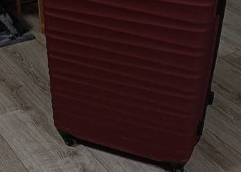 duża walizka Wittchen w kolorze bordowym