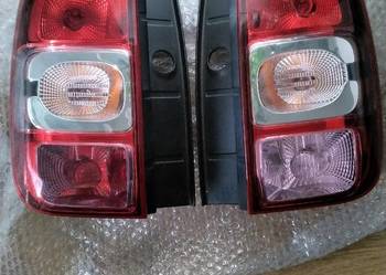 Lampy tylne lewa I prawa Dacia Duster 2015r