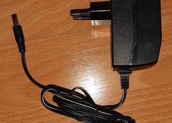 Zasìlacz DC 12V 500mA model FYB-A00120500