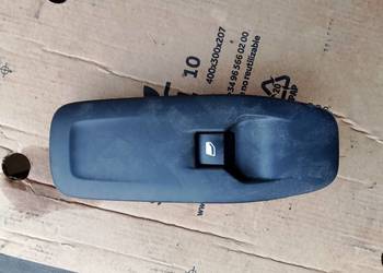 Panel , przycisk podnoszenia szyby.Peugeot 2008