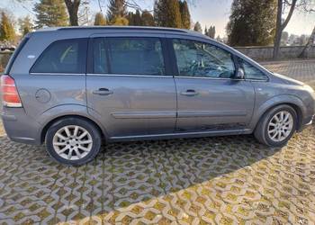 Opel Zafira B 1.6 Zamienie się na coś nie na auto kolejne.