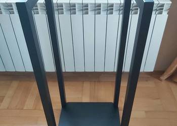 Stojak na drewno kominkowe czarny