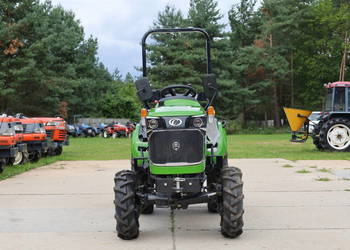 GLOBAL, Fabrycznie nowy Ciągnik Captain 223 8G