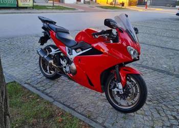 Honda VFR 800 RC79 V-Tec ABS grzane manetki Kufry serwis ASO
