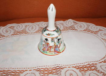 Dzwonek porcelanowy chiński Stan BDB Dzwonek porcelanowy chiński Stan BDB
