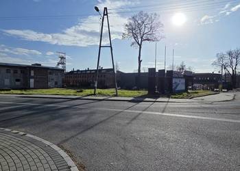Działka przemysłowa z budynkiem - idealna na bazę, skład, hale, itp.