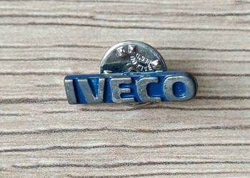 Kolekcjonerska unikatowa przypinka w kształcie logo IVECO